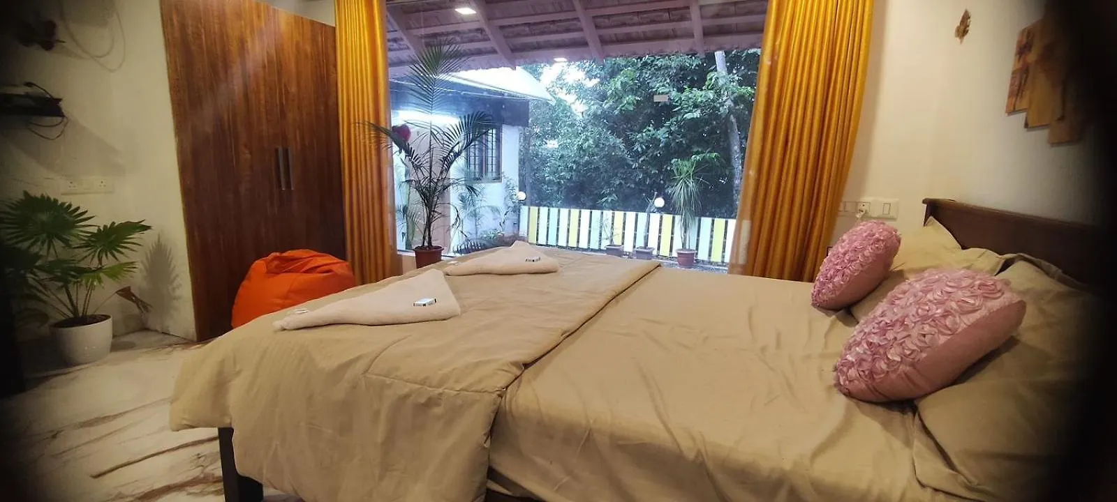 Heritage Pool Villa Anniyar Thozu Homestay